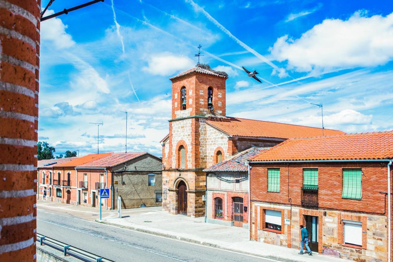 Donde Victor Luna Granja de Moreruela Екстериор снимка